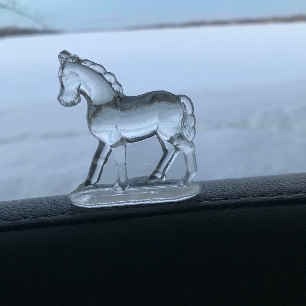 VINTAGE MINATURE CLEAR GLASS HORSE